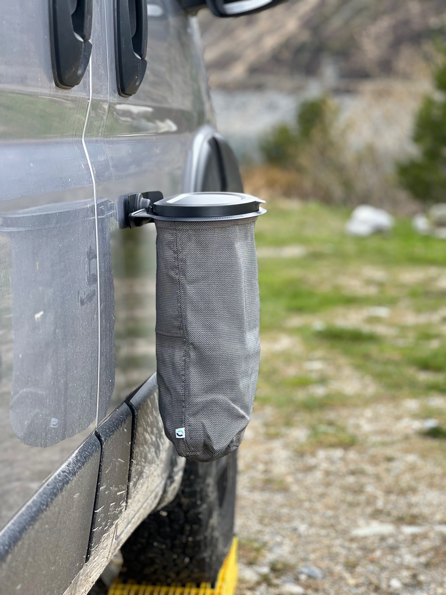 camping mülleimer Bundle Flextrash Grau (Mülleimer inkl. Tischclip, Magnethalter, Haftgr – STYYL GmbH