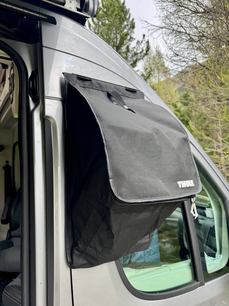 magnetischer Outdoor Organizer für Schuhe und Campingzubehör