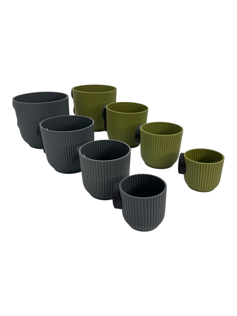 magnetische Blumentöpfe / Kunststoffbecher (verschiedene Größen und Farben)