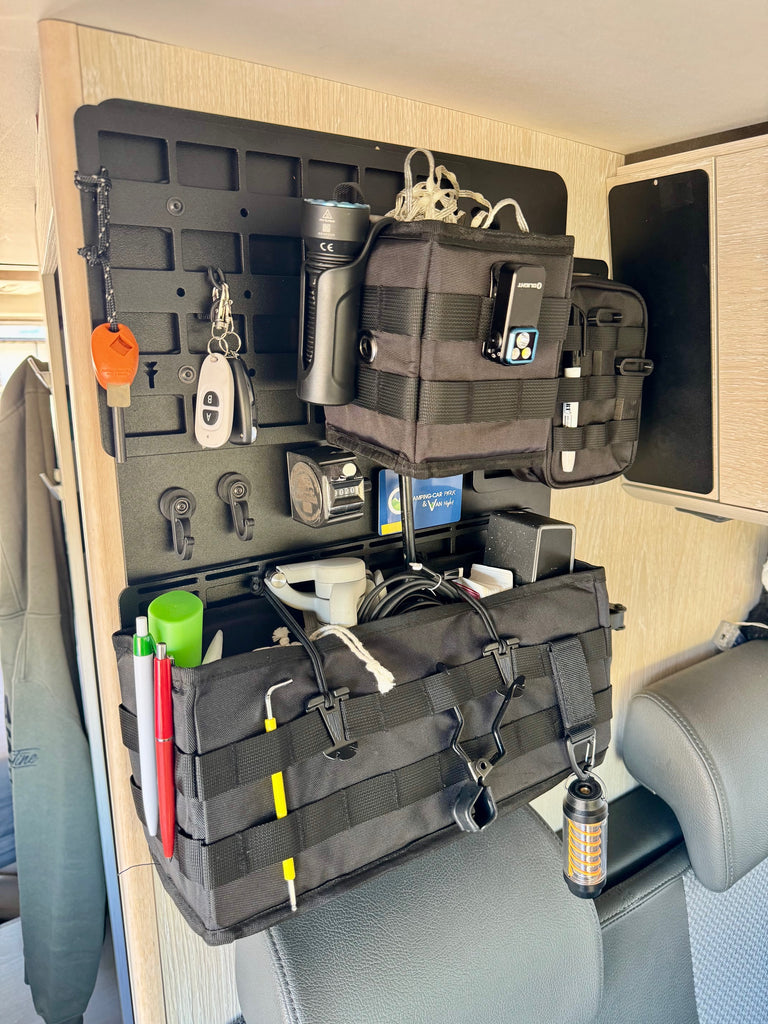 Universalhalter für "MOLLE"-System und Gürtel