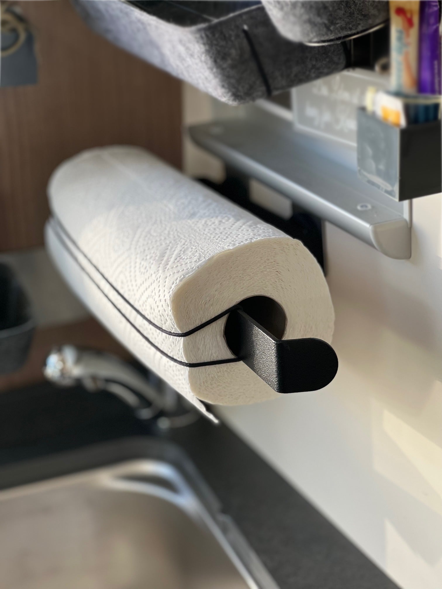 EHOMEA2Z Magnetischer Papierhandtuchhalter – Aus Stahl, Schwarz, Für Kühlschrank & Metallflächen, 10,2 Cm