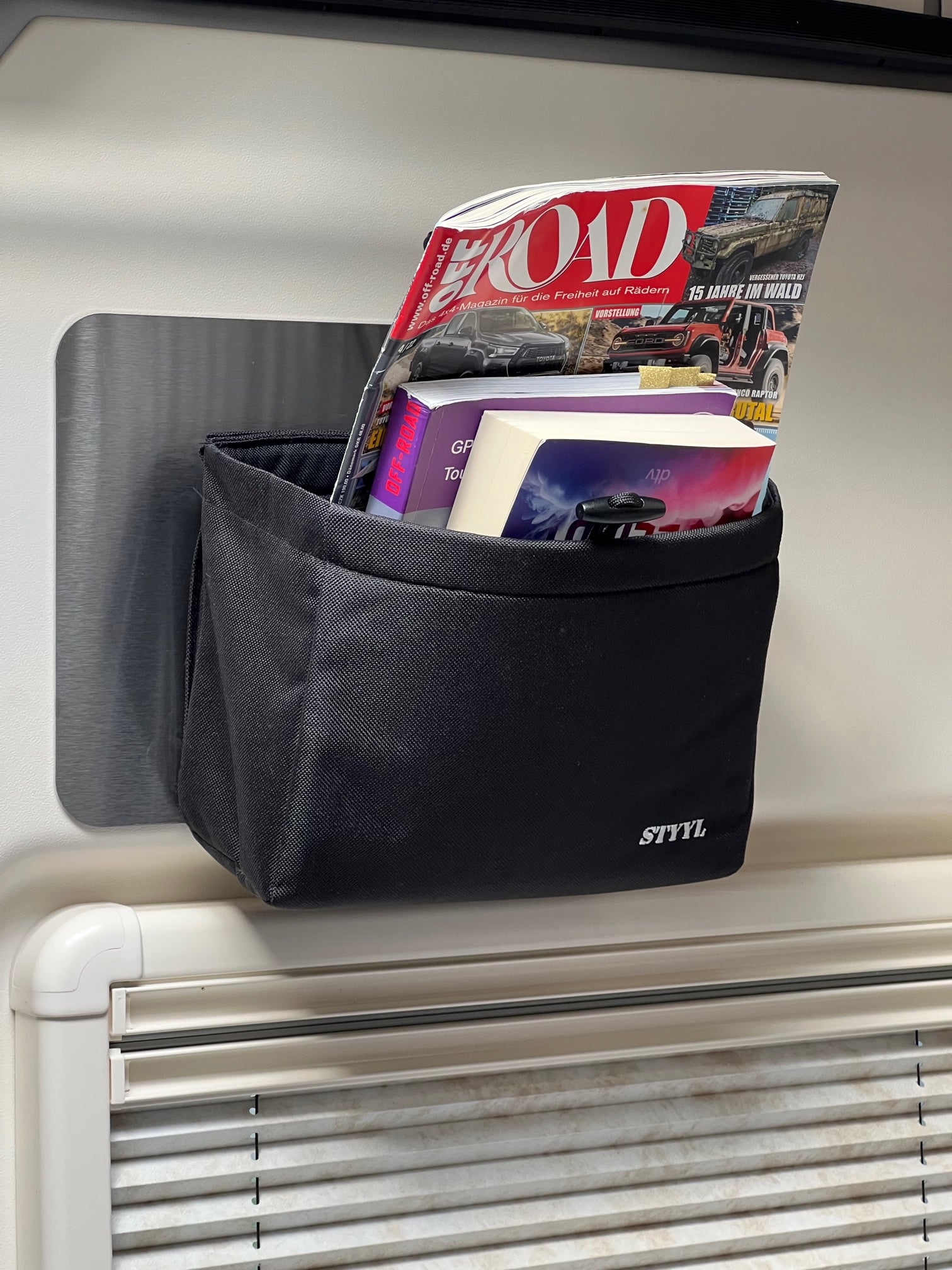 Original STYYL Produktseite: Magnetische Stofftasche