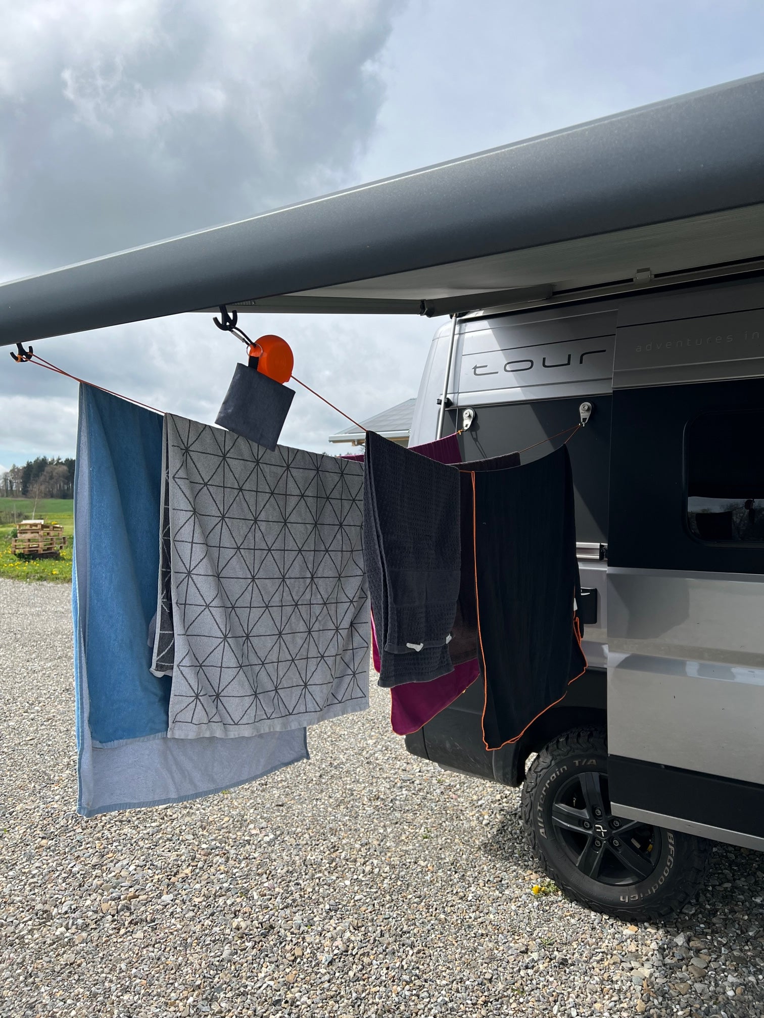 VEZODEK 10m Camping Wäscheleine Draußen Mit Stahl Produktbild